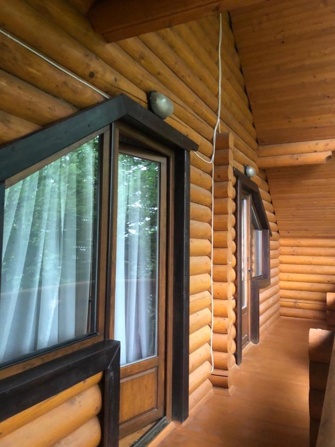 Коттедж Luky Myhove Extérieur photo