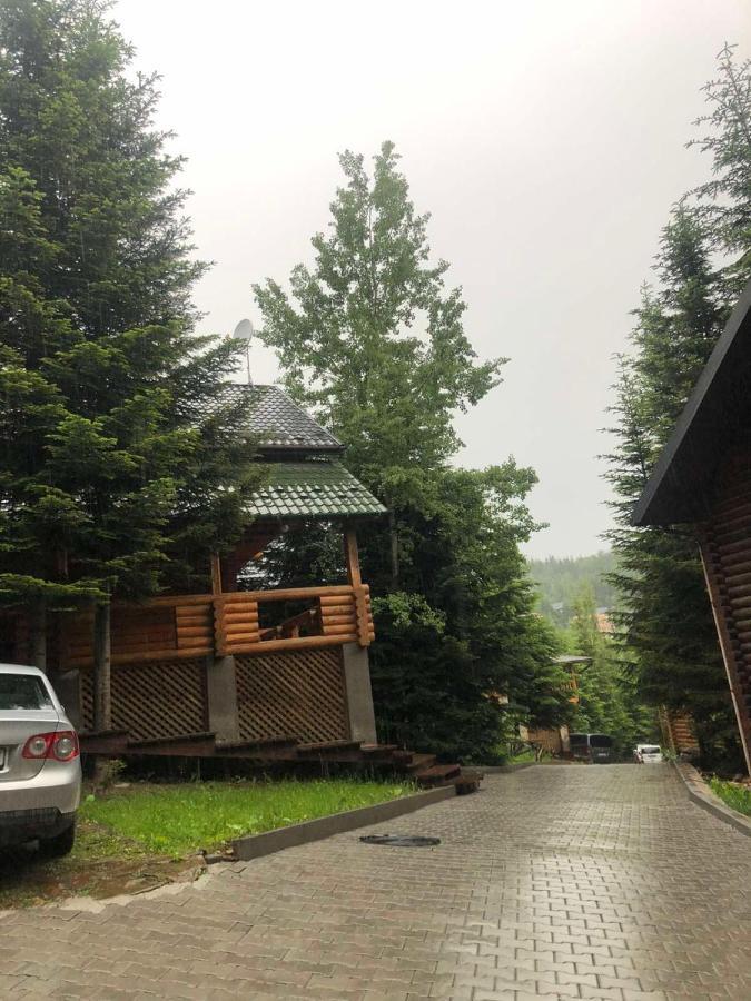 Коттедж Luky Myhove Extérieur photo